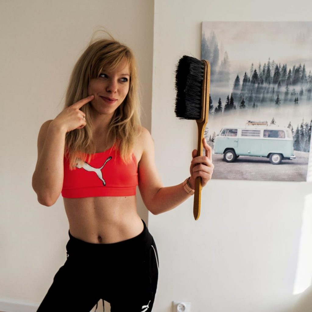 Marta Hennig, codziennie fit, aktywność w domu